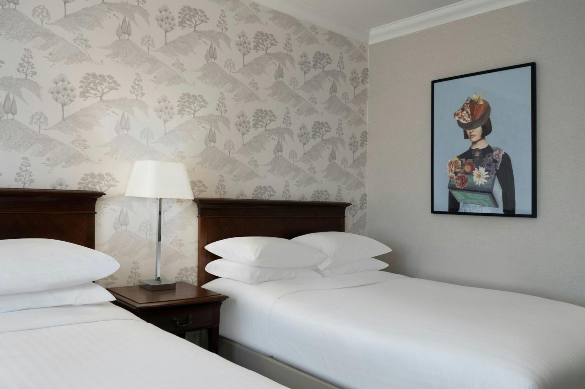 Delta Hotels By Marriott Worsley Park Country Club Ngoại thất bức ảnh